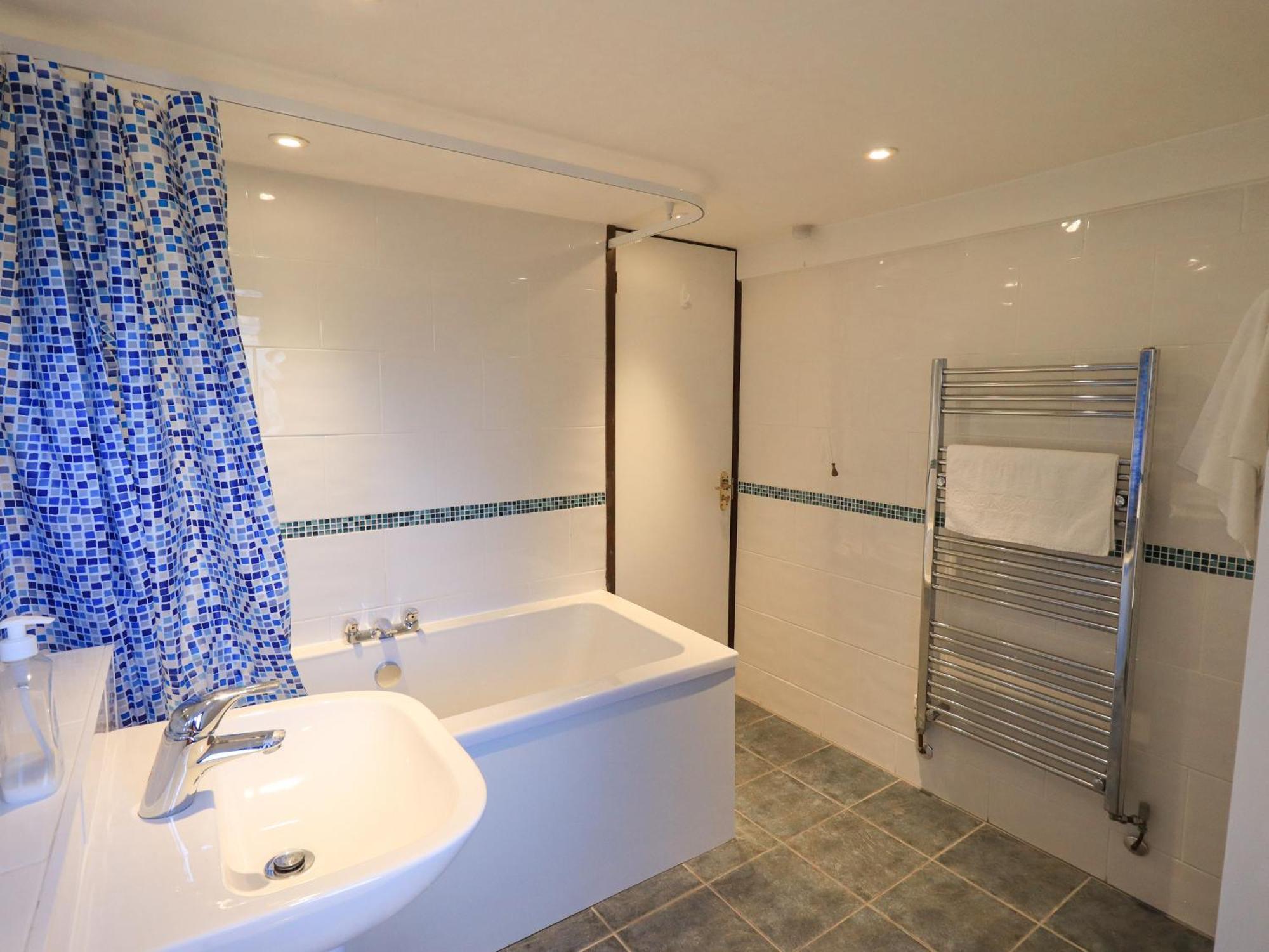 9 Camden Building Apartment Кендал Екстериор снимка