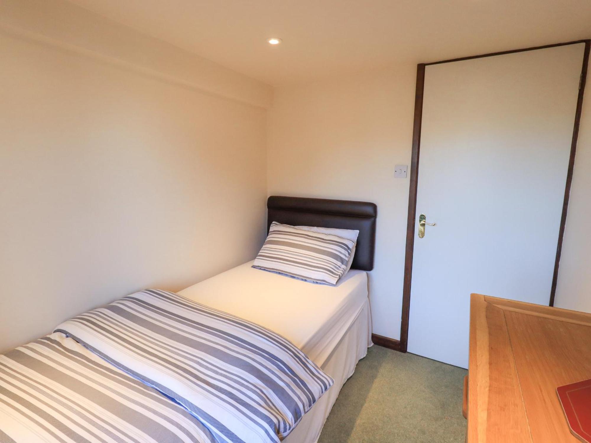 9 Camden Building Apartment Кендал Екстериор снимка